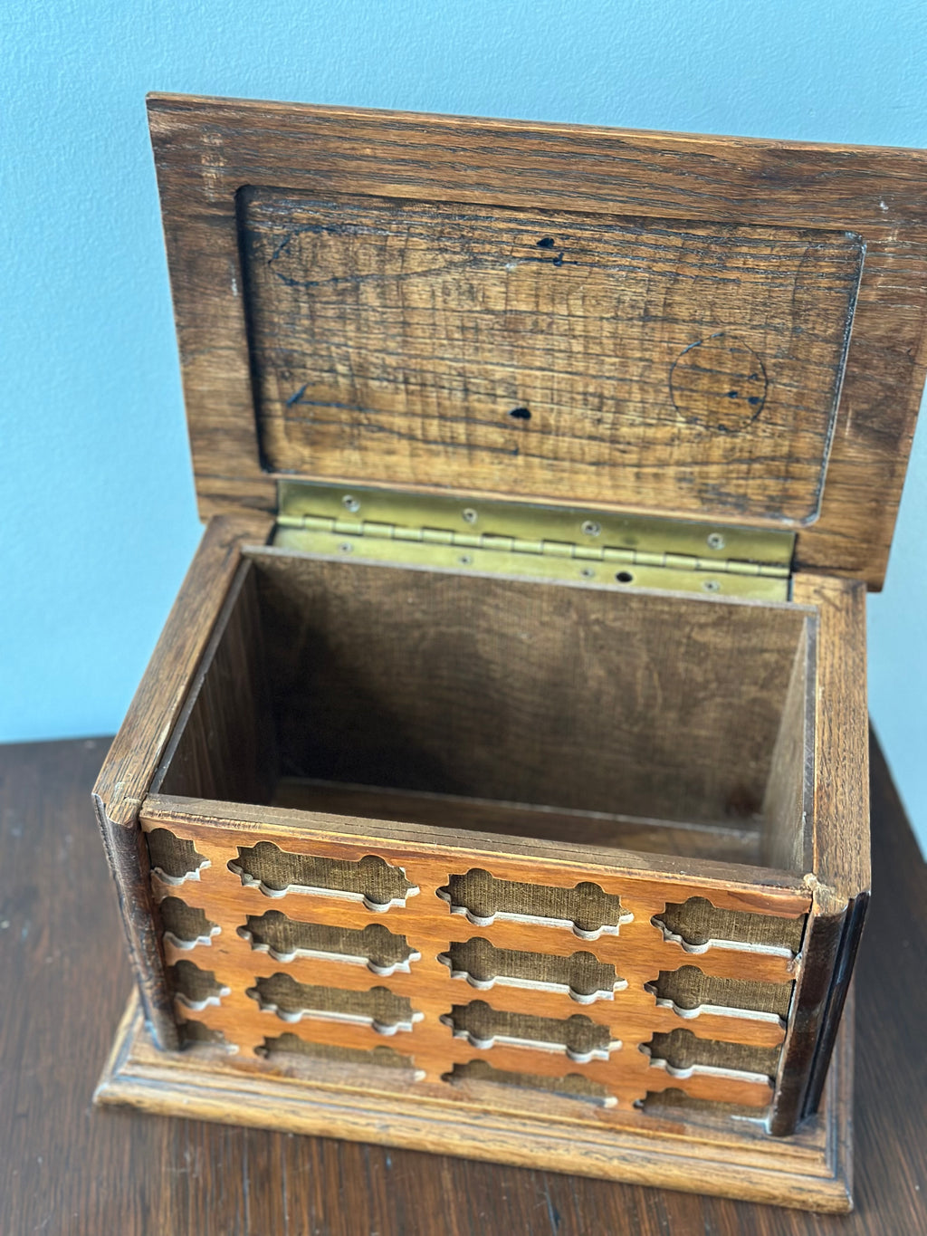 Vintage Lattice Wood Box