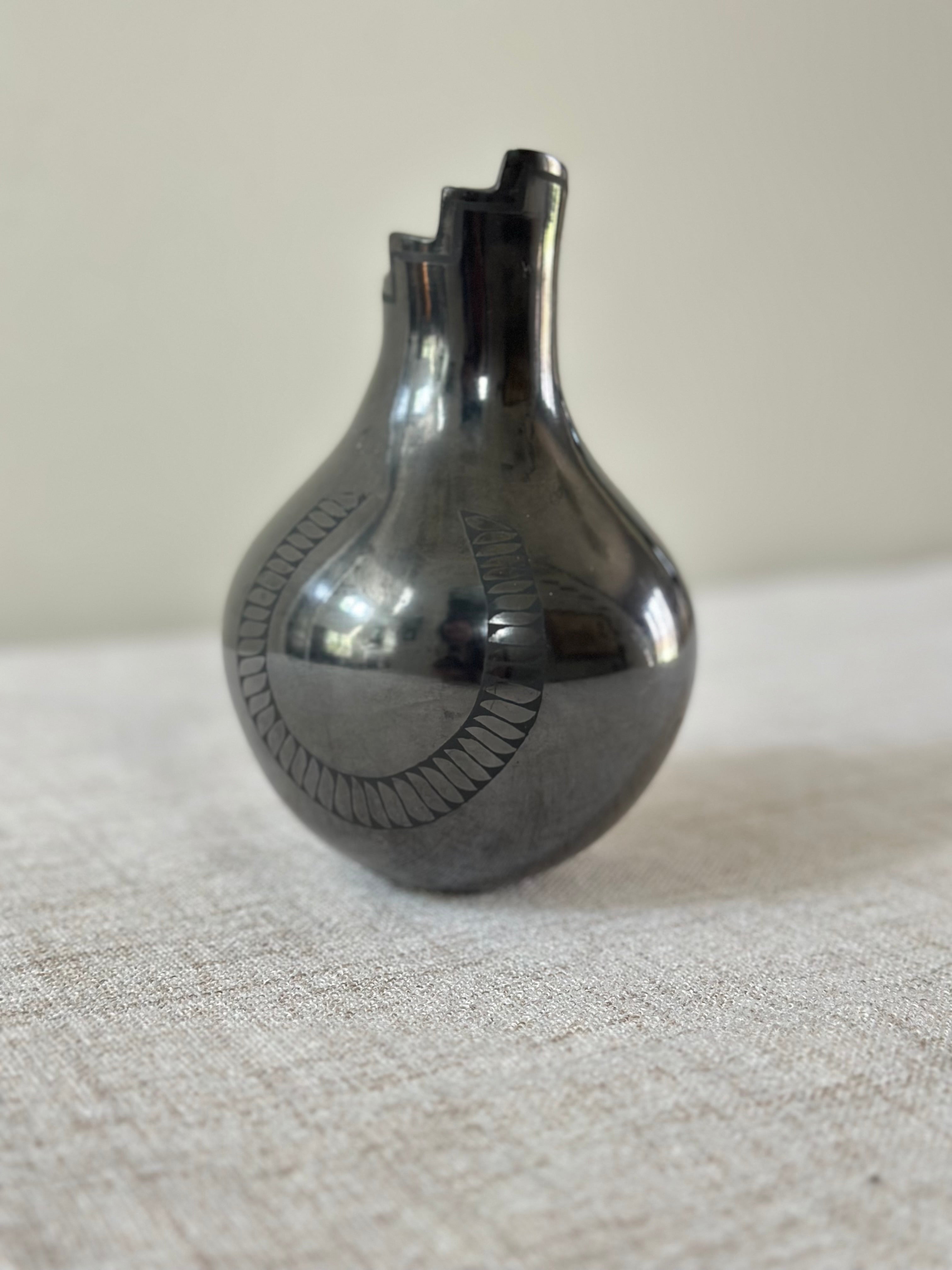 Mata Ortiz Studio Pottery Vase