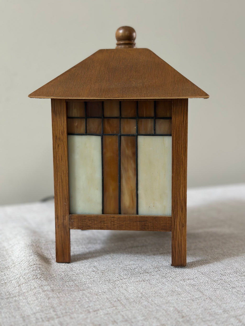 Vintage Frank Lloyd Wright Style Stained Glass Lamp