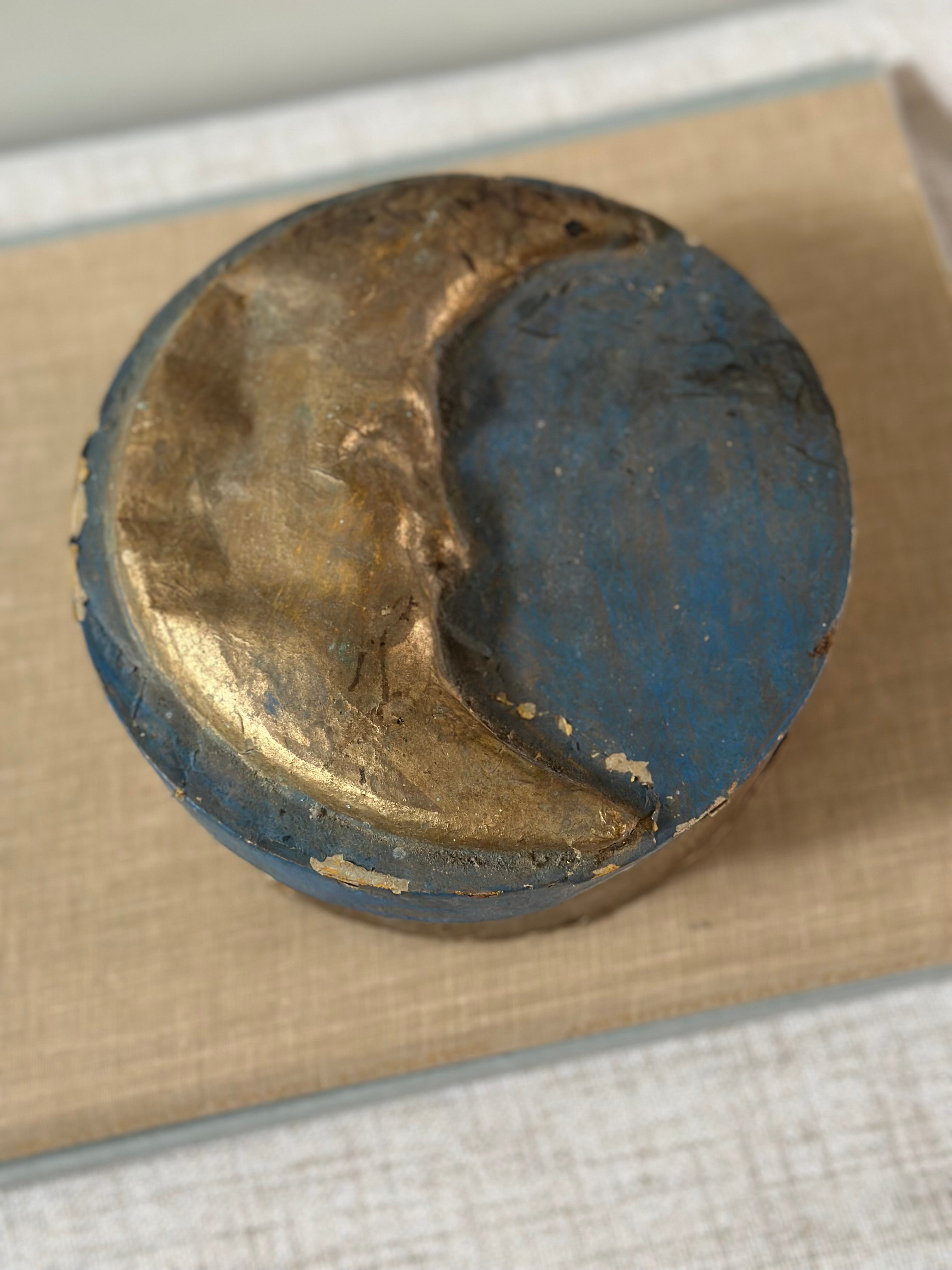 Antique Painted Papier-Mâché Trinket Box