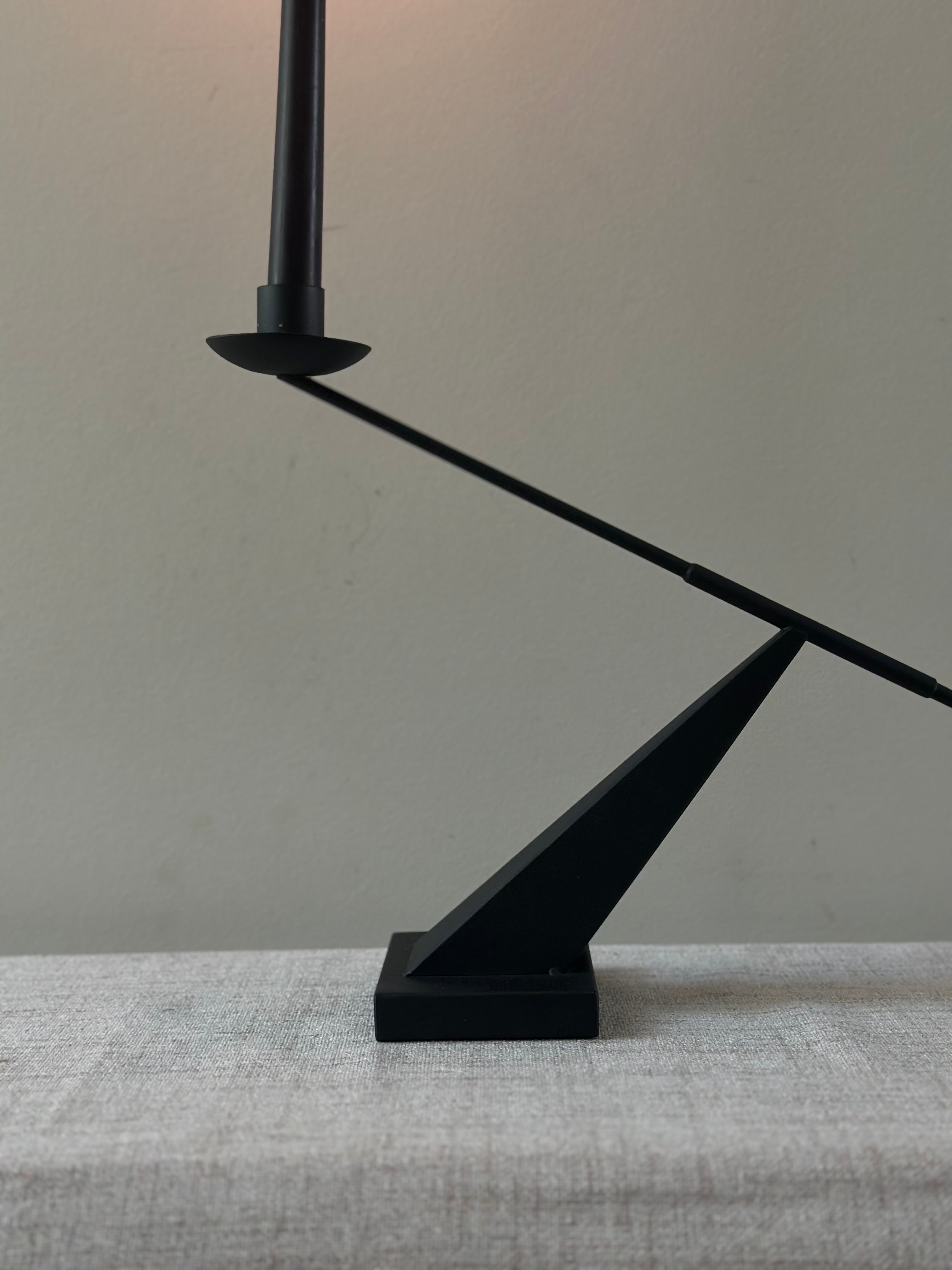 Metal Interconnect Candle Holder