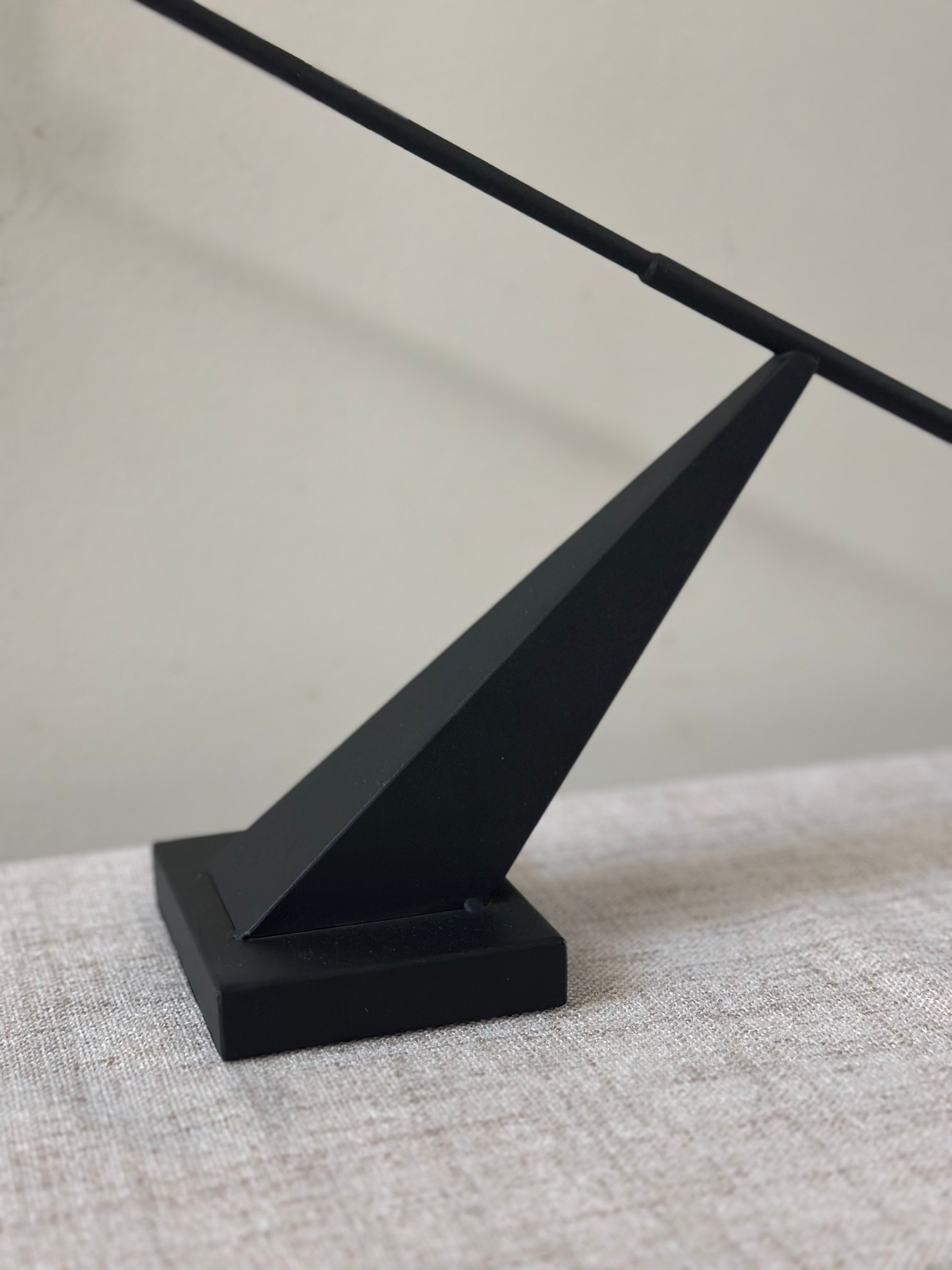 Metal Interconnect Candle Holder